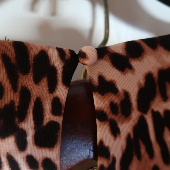 NWT INC Leopard print top - Picture 4 of 5